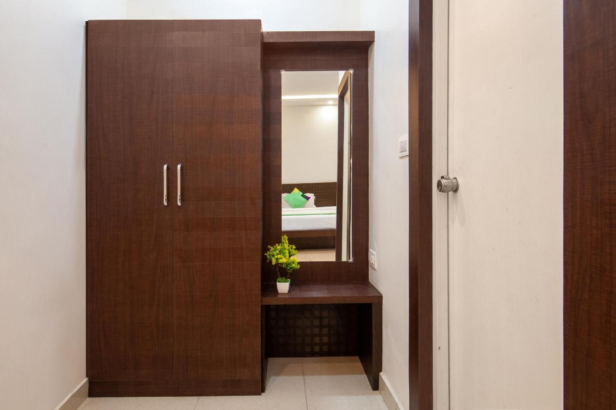 Treebo Sans Sarav Kushalnagar Hotel มาดิเครี ภายนอก รูปภาพ