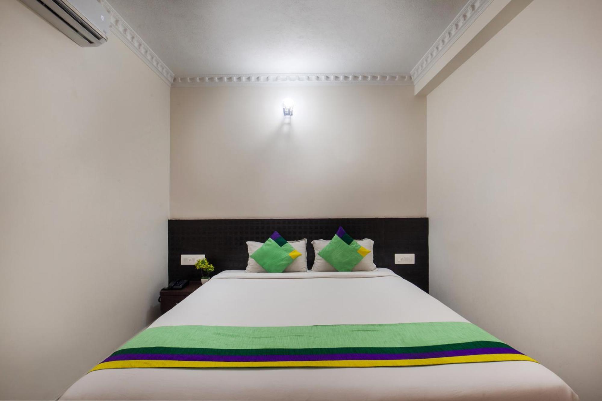 Treebo Sans Sarav Kushalnagar Hotel มาดิเครี ภายนอก รูปภาพ