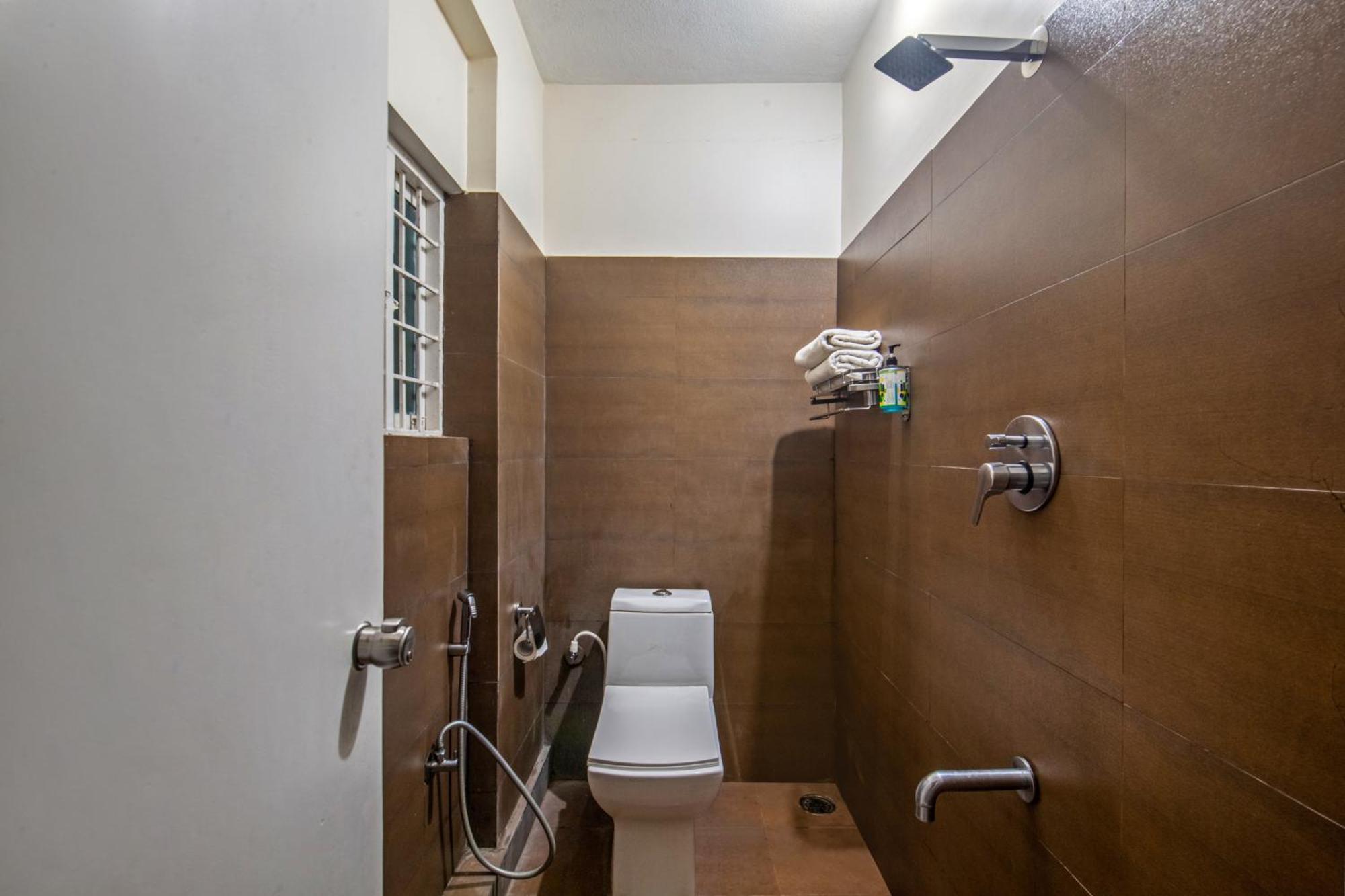 Treebo Sans Sarav Kushalnagar Hotel มาดิเครี ภายนอก รูปภาพ