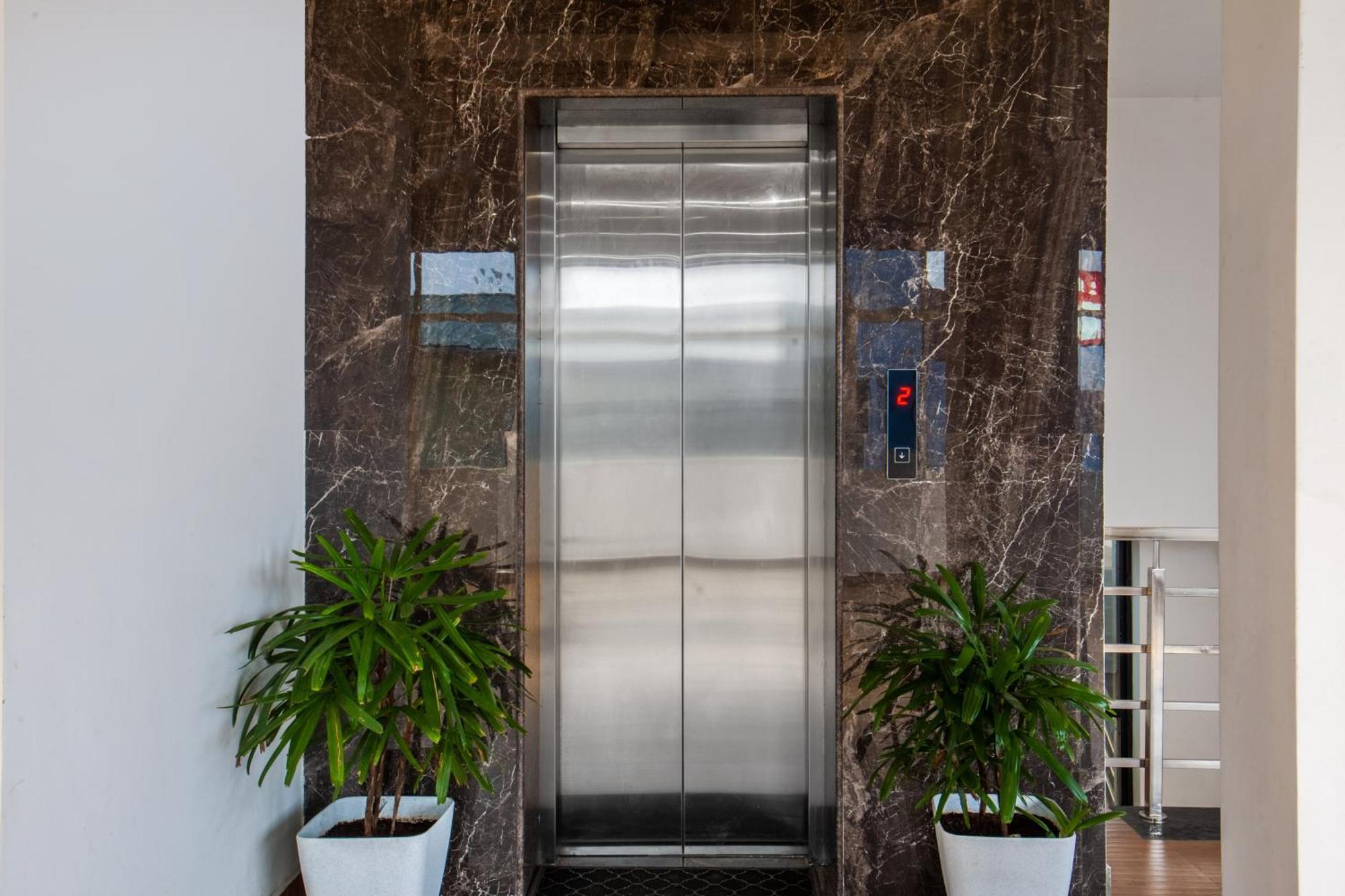 Treebo Sans Sarav Kushalnagar Hotel มาดิเครี ภายนอก รูปภาพ